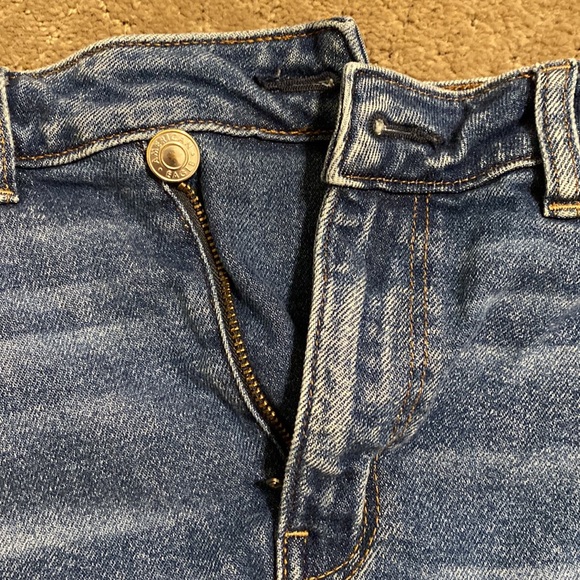 American Eagle Mom Short - Picture 3 of 5